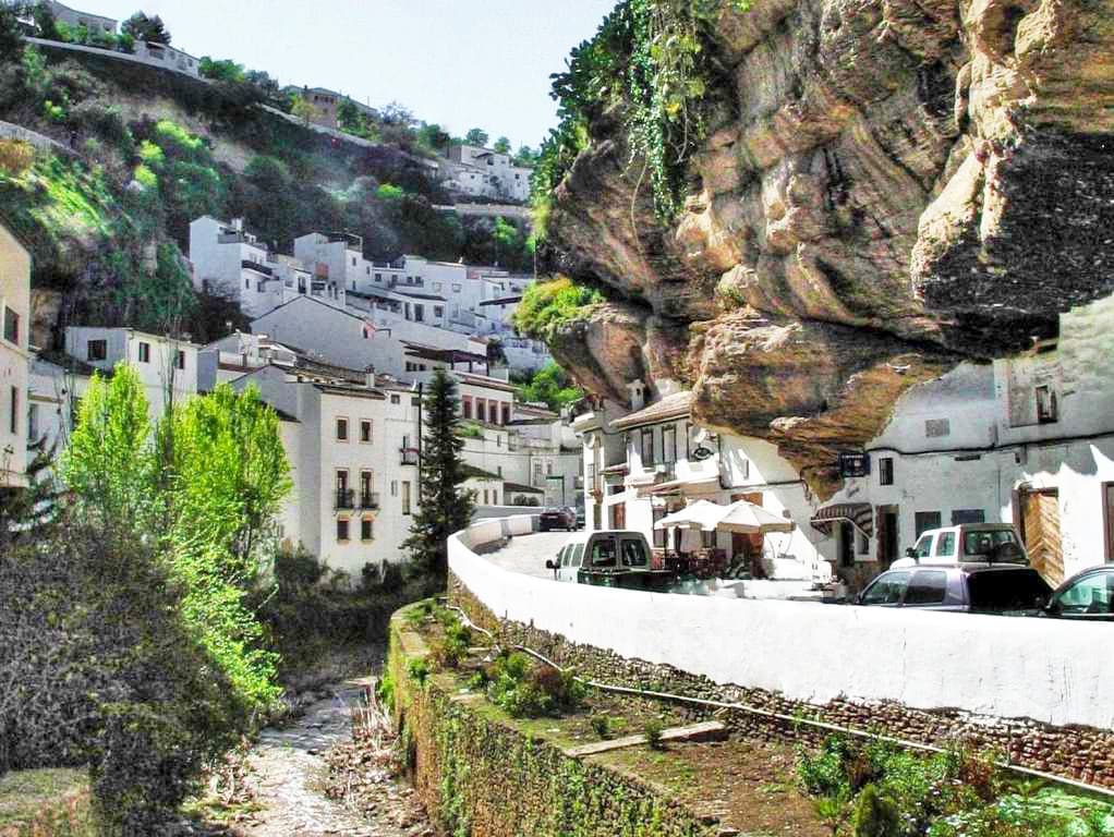 ruta pueblos blancos setenil de las bodegas