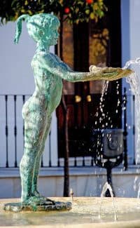 The Benalmadena's Girl statue