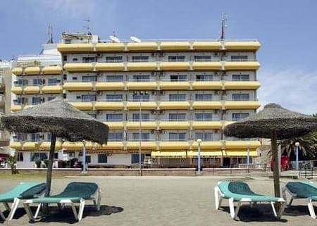 hoteles en el rincon de la victoria