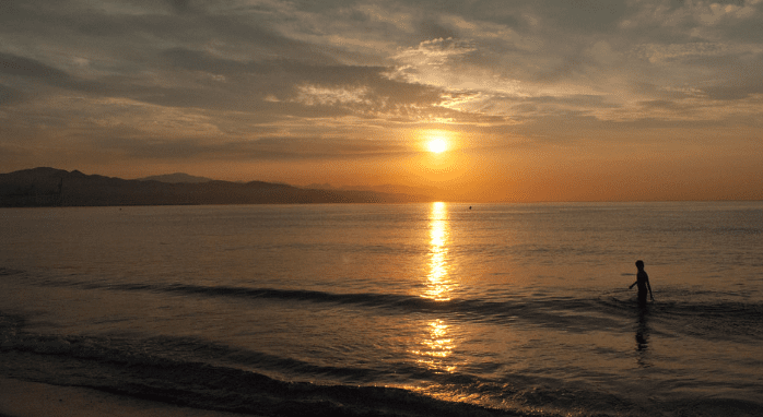 playa en amanecer