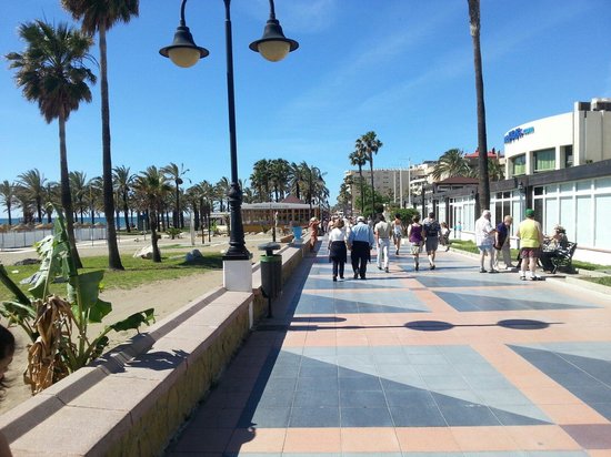 beaches in torremolinos