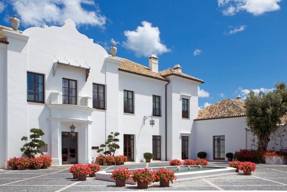 hoteles en casares