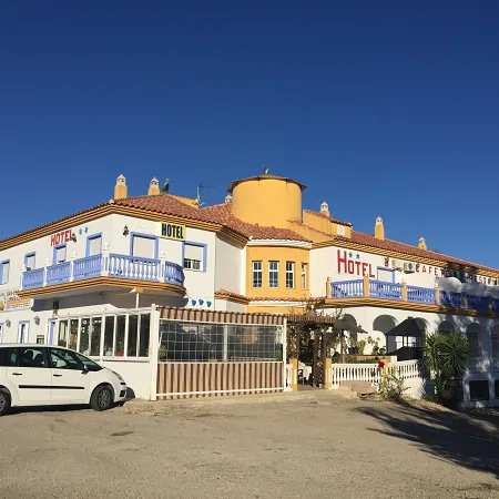 hoteles en villanueva del trabuco