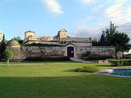 monumentos en rincon de la victoria