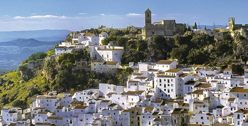 what to do in casares